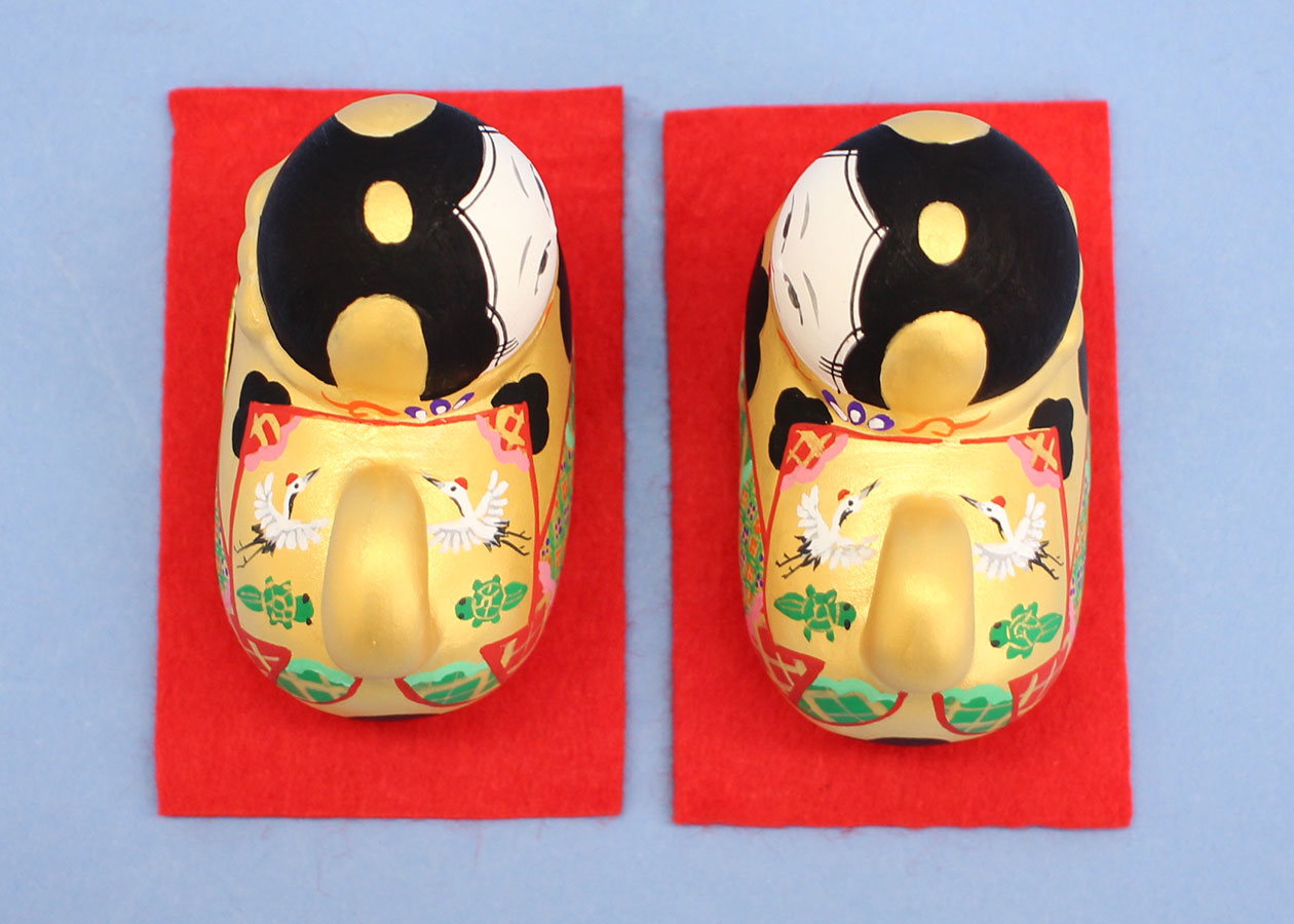 雛人形・雛道具 陶製素焼き手書き絵付けの豆犬筥（いぬばこ）飾り金