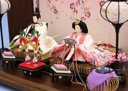 雛人形平飾り 京十番刺繍白雪輪９２２３１親王　古民家調しだれ桜　ズーム