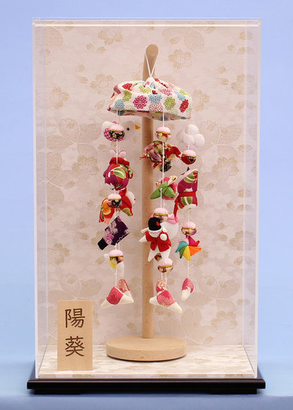 つるし雛ケース飾り 小雪五連 白桜　アクリルケース入り