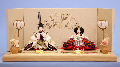 雛人形平飾り 京十二番正絹雪輪刺繍親王 刺繍小花集め　正面　