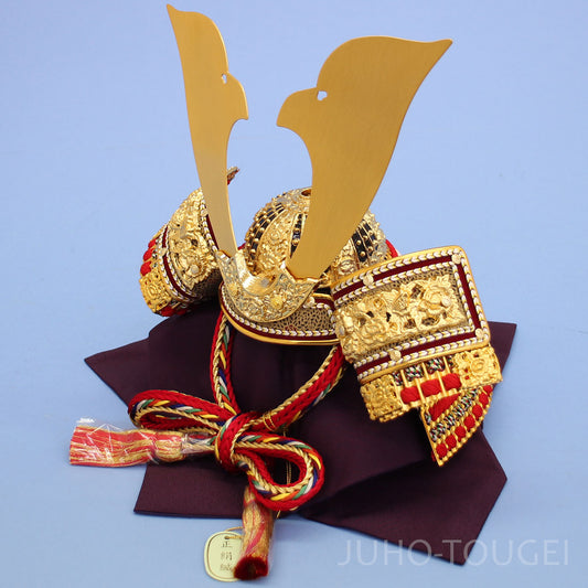 Casque simple May Doll, hauteur 44 cm, n° 12, rouge, moyen, blanc, avec boîtier en métal noir