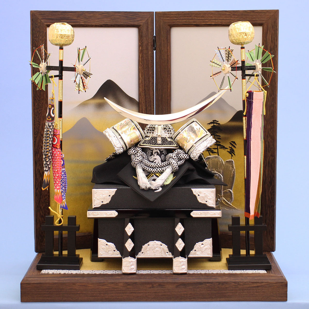 幅 60cm 12号銀彫金伊達兜 焼桐龍門飾り