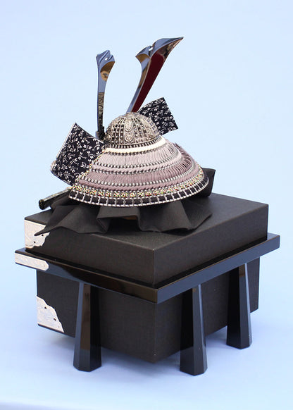 Casque simple de poupée May, hauteur 45 cm, n° 12, casque Inden argenté fumé avec boîtier laqué noir