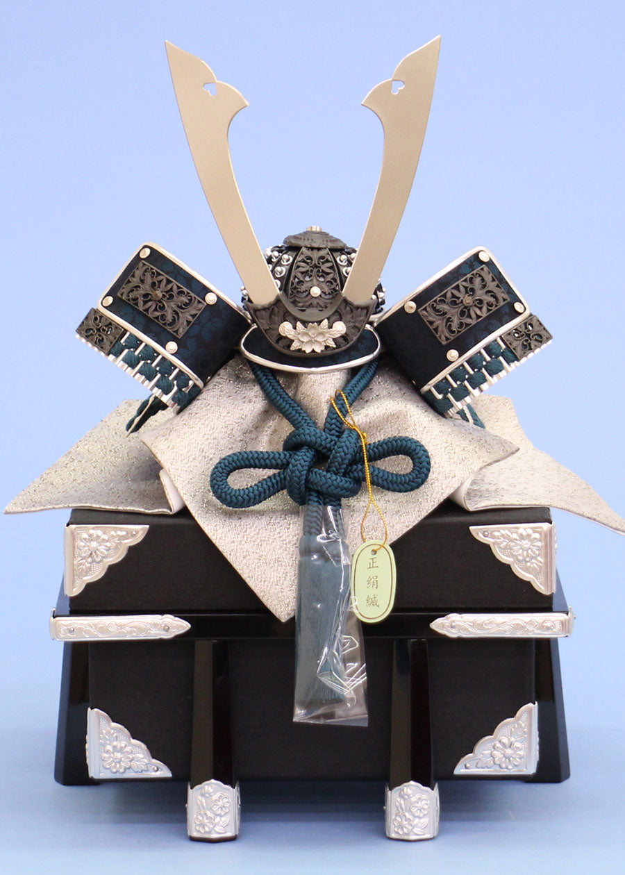 五月人形 単品兜 高さ37cm ８号黒桜金物の兜