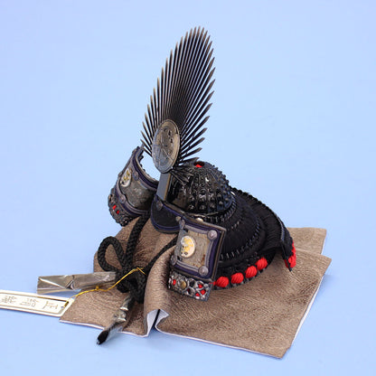 皇宸作　３号　織田信長兜　横から