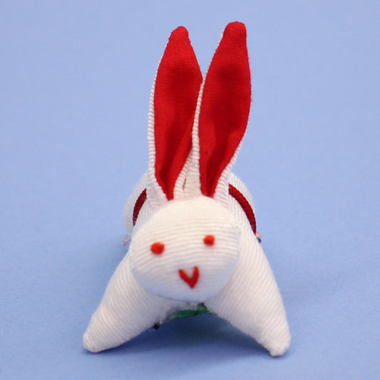 つるし飾り　単品ウサギ 前から