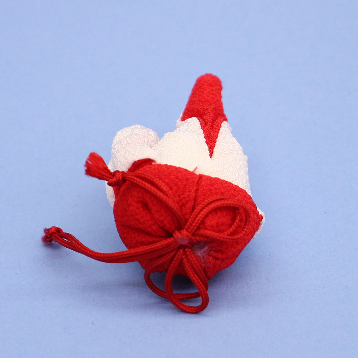 つるし飾り　単品鶴　下から