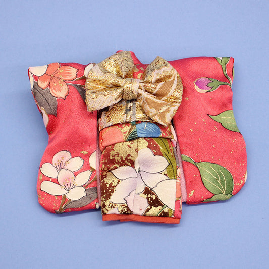 つるし飾り　単品着物　後ろから