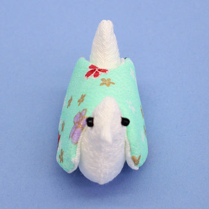 つるし飾り　単品はと（小）正面から