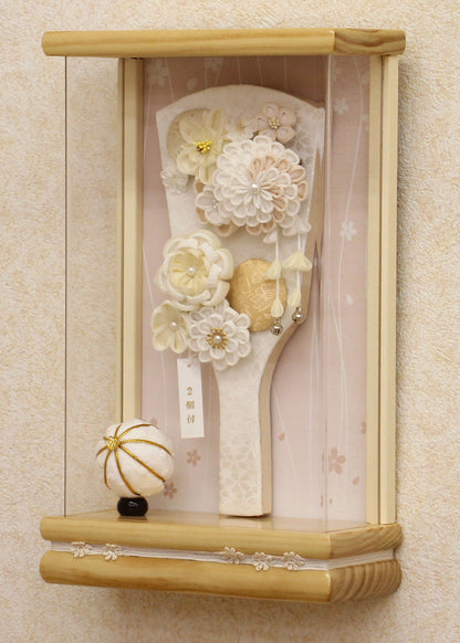 ９号お花の羽子板ましろ　シロボ　ナチュラル額入り