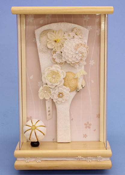 ９号お花の羽子板ましろ　シロボ　ナチュラル額入り