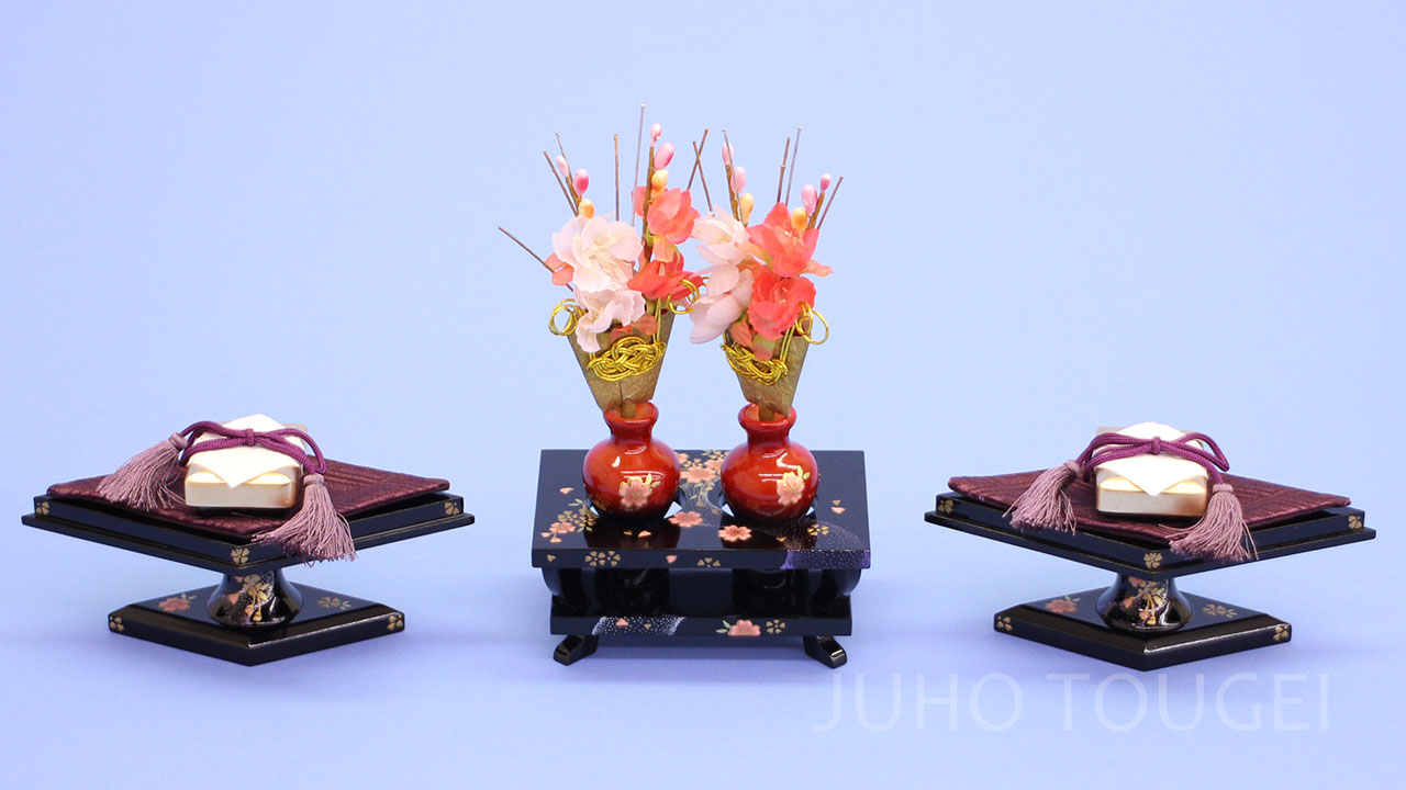 雛人形・雛道具菱三宝 30号 桜に硯（木製）