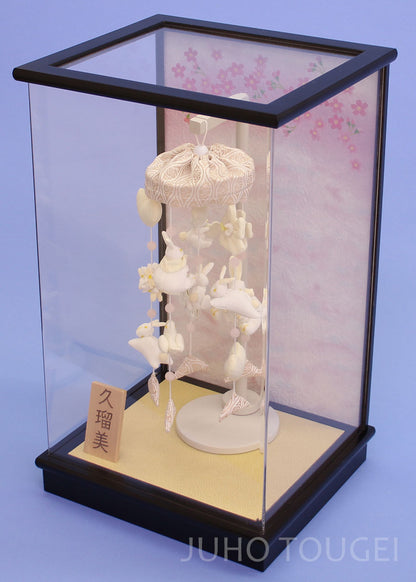 つるし雛ケース飾り 高さ42cm ミニウサギっこくすみピンク アーチ桜