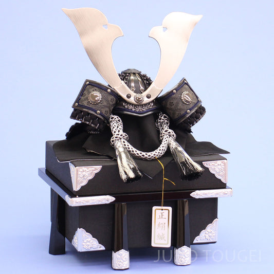五月人形 単品兜 高さ22cm 皇宸作　８号　黒部兜