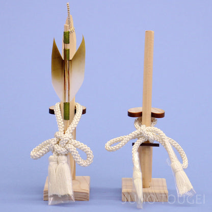 ５号白木弓太刀　正面