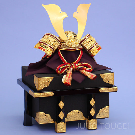 May Doll Single kabuto Height 44cm No. 12 Red Medium White kabuto with Black Metal Cabinet