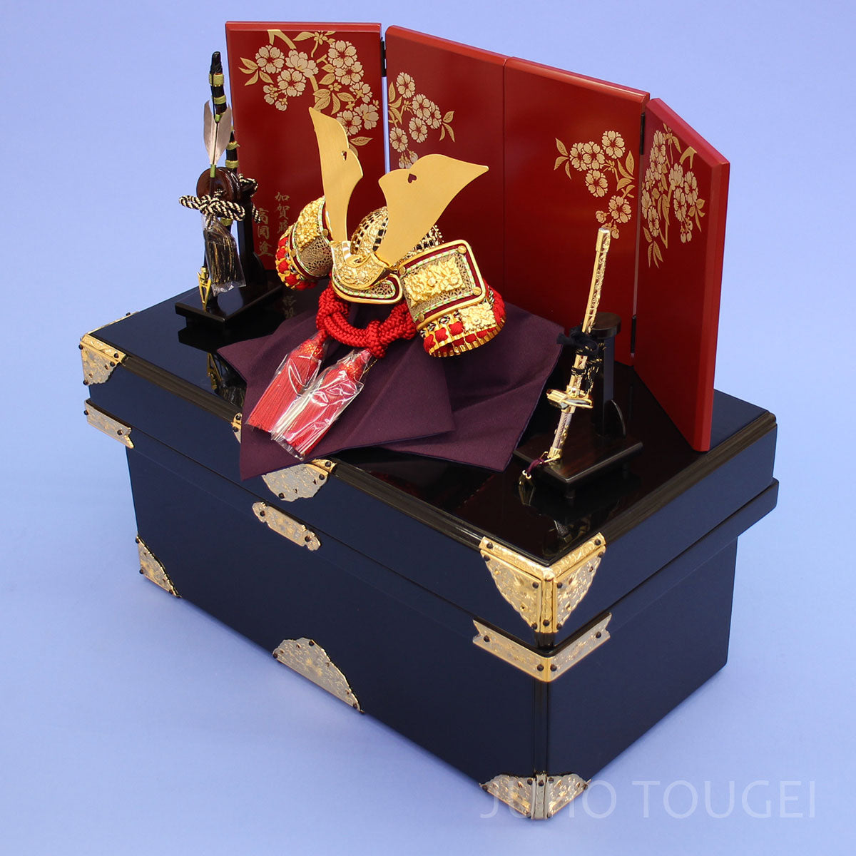 五月人形 兜収納セット 幅45cm コンパクト５号大鍬形赤威し兜　赤光琳桜