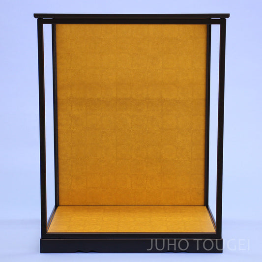 Door-Style Doll Display Case — 40 cm Wide × 50 cm High, Matte Black Frame & Gold Back