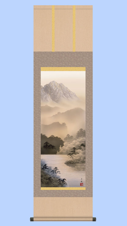 山水画掛け軸　湖畔黎明　熊谷千風