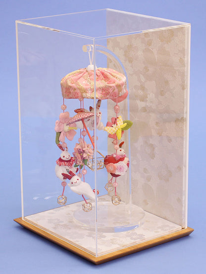 つるし雛ケース飾り 高さ33cm ウサギっこさら 白桜　アクリルケース入りの可愛いコンパクトサイズ