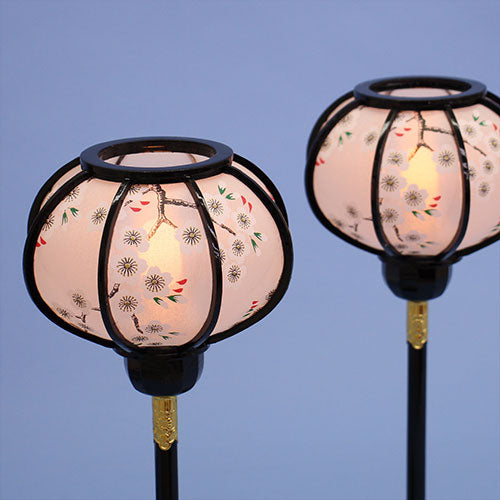 Lanterne poupée Hina (en boise) Cordon lumineux attaché 31 cm Lanterne chrysanthème Yoshino moyenne
