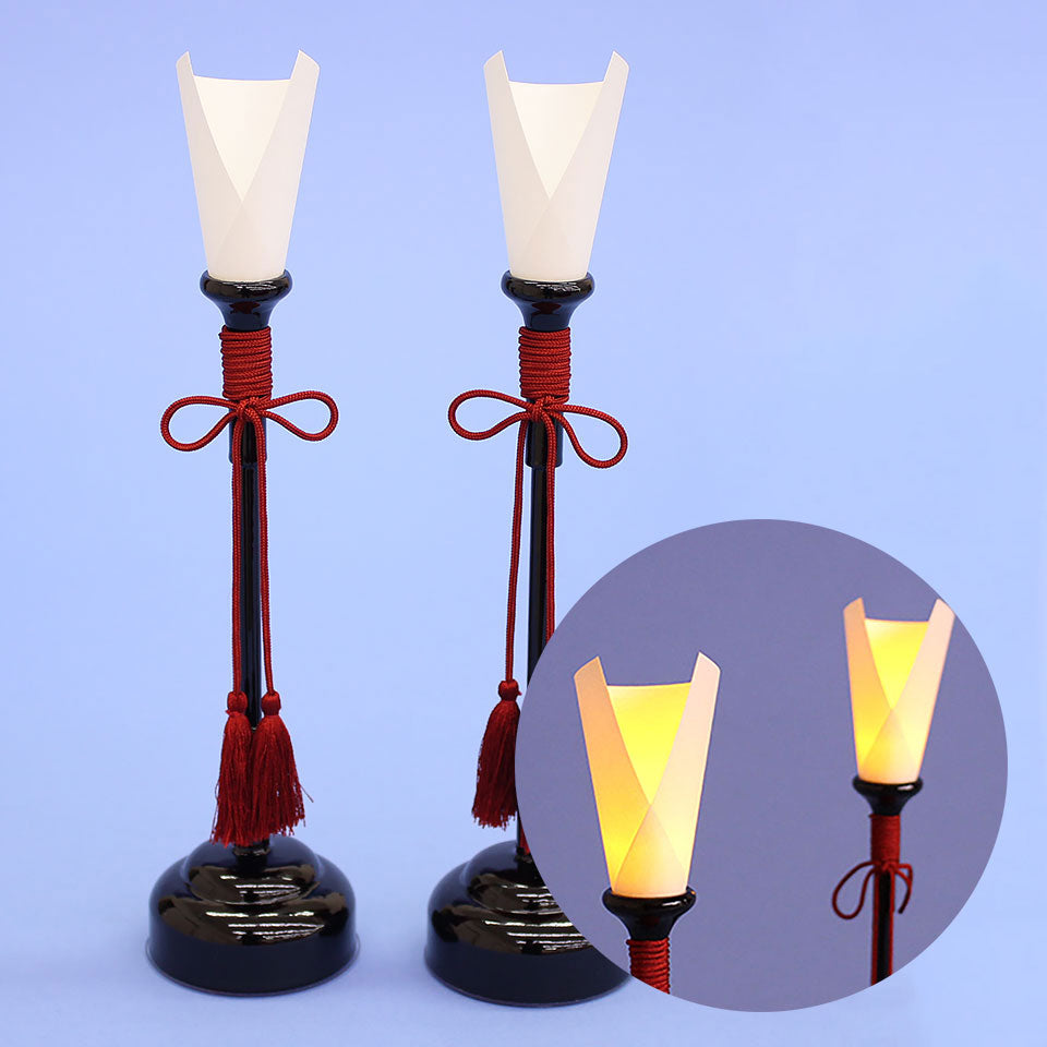 雛人形道具 点灯する燭台 24cm LEDコードレス (木製) – 寿鳳人形の東芸