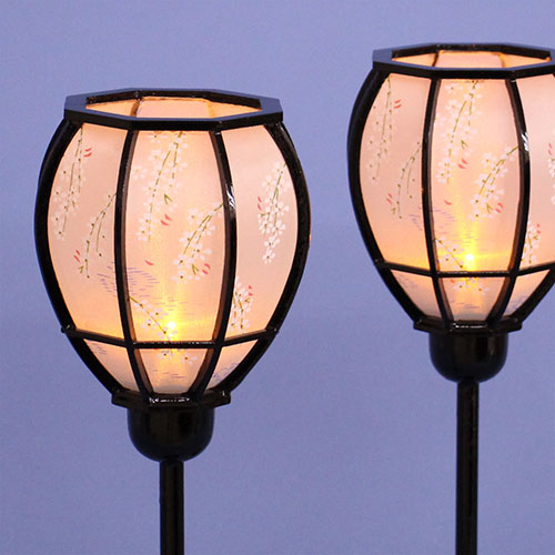 Lanterne poupée Hina (en boise) 33 cm taille moyenne Natsume LED sans fil