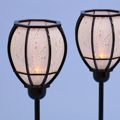 Lanterne poupée Hina (en boise) 33 cm taille moyenne Natsume LED sans fil