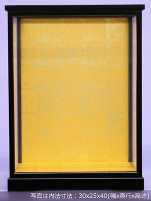 扉付き人形ケース 黒艶消し金バック