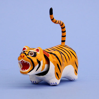 張り子虎　豆虎