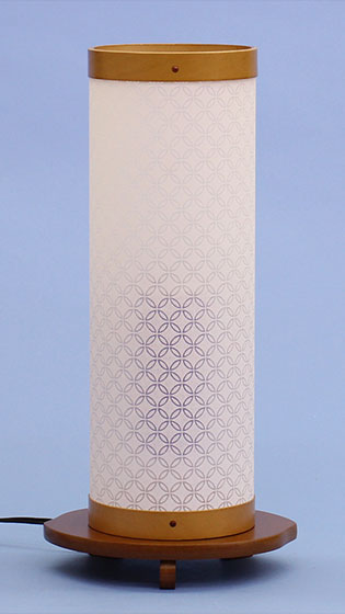 おしゃれな盆提灯 インテリア燈明 小紋 彩の舞チーク(七宝)高さ42cm