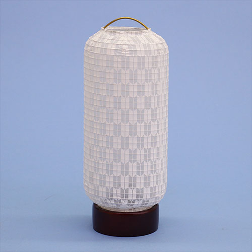 コンパクトでおしゃれな盆提灯 小紋 REINAN 高さ23cm LEDコードレス(矢絣)