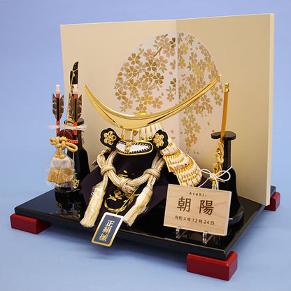 五月人形 兜飾り 幅 40㎝  白金伊達兜　丸桜平飾りセット