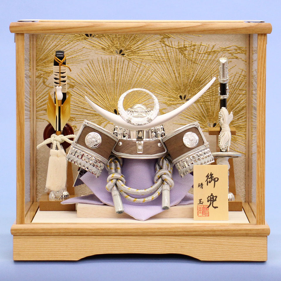 五月人形 兜ケース飾り 高さ27㎝ ６号颯 上杉兜 白木枠