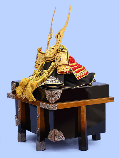 皇宸作 12号龍王兜単品　櫃付き横から