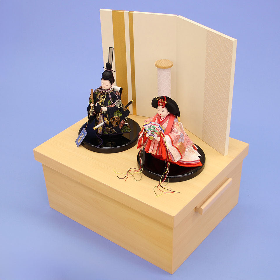 雛人形収納飾り 幅40cm桃花立雛 白桜収納飾り – 寿鳳人形の東芸