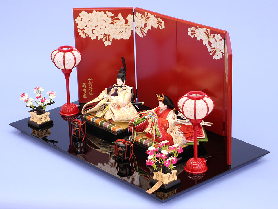 雛人形平飾り 幅52㎝ 柳葵　結7g82fa　美山桜エンジ　横から