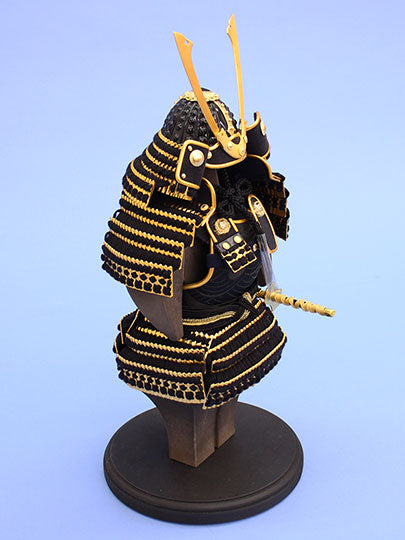 五月人形 単品鎧 高さ 33cm 雄山作 タンゴ侍 墨虎