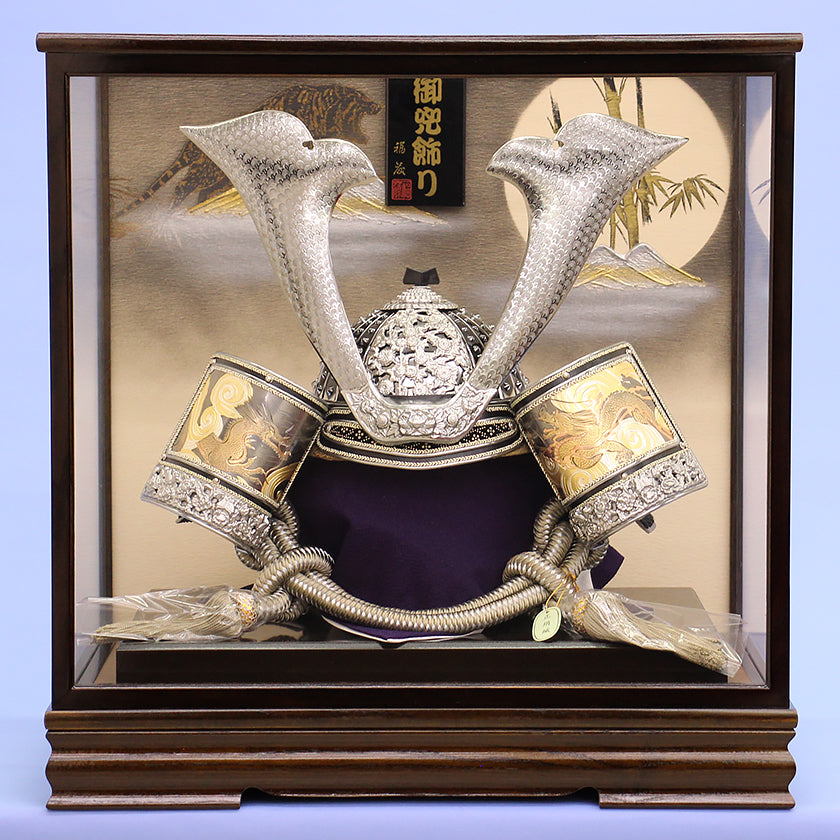 五月人形 兜ケース飾り 高さ56㎝ 25号着用ブロンズ