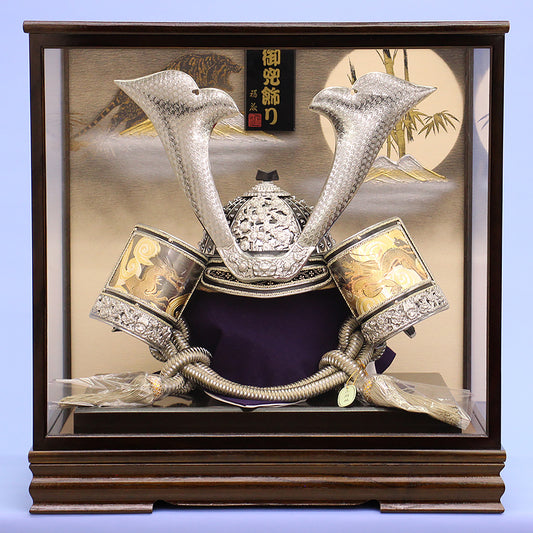 五月人形 兜ケース飾り 高さ56㎝ 25号着用ブロンズ