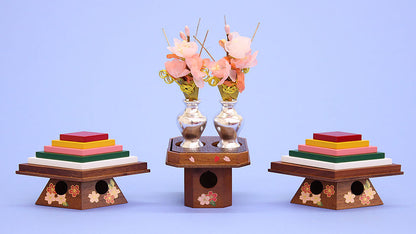 雛道具菱三宝 25号 ケヤキに桜（木製）