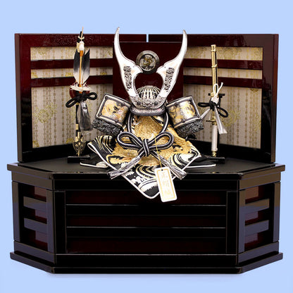 幅50cm コンパクト8号燻し銀伝説兜 コーナー飾り