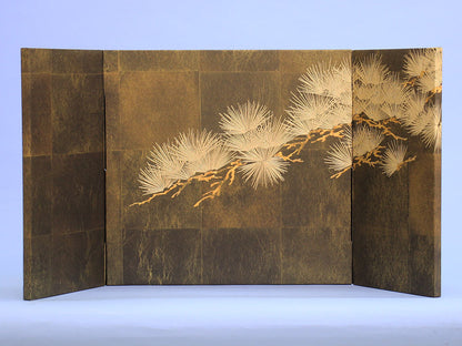 屏風  五月人形 用 13号三曲包込屏風 黒貝箔金松