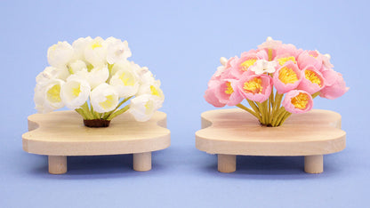 雛人形用紅白梅 高さ 5.5cm 香(小)白木雲型台付き