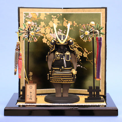 五月人形鎧飾り 幅 45cm 高さ 43cm タンゴ侍 墨虎 金彩梅 鯉のぼり飾り