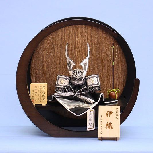 五月人偶兜装饰，宽35厘米，第3号烟熏银色飞龙兜，月丸茶几装饰套装