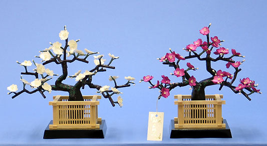 雛人形用紅白梅 高さ27cm 繭玉紅白梅(大) – 寿鳳人形の東芸