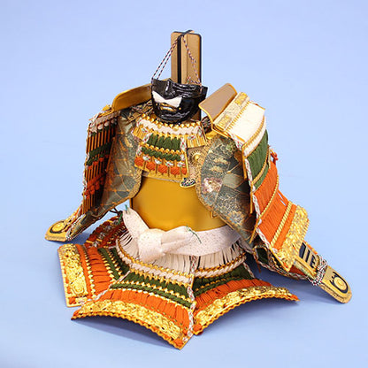 这是五月人偶的单件装备和配件。组装的MDF芯木盔甲，26.5厘米