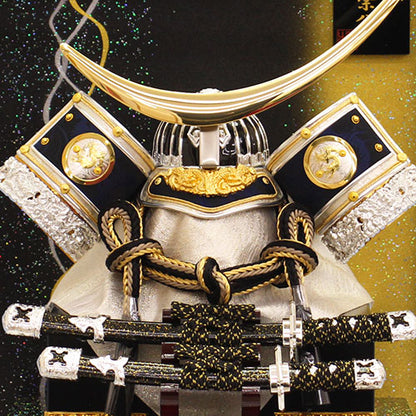 Décoration pour étui de casque de poupée May, hauteur 45 cm, casque Date Masamune, cadre blanc