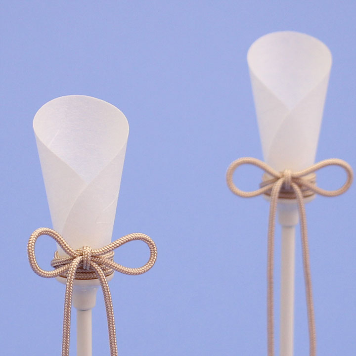  LEDコードレスミニ燭台白ベージュ紐 (樹脂製)　消灯